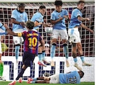 LAMINE cobra un tiro libre, ayer, para poner un gol