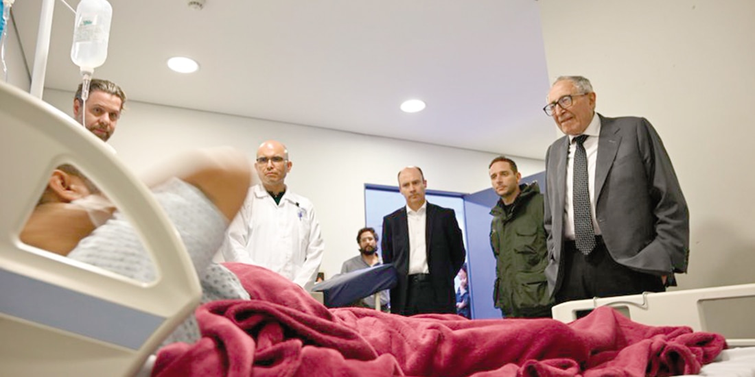Funcionarios de la Ssa informaron que todos los médicos residentes enfermos de gastroenteritis reciben atención médica, no presentan síntomas de gravedad y evolucionan favorablemente.