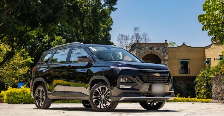 Imagen ilustrativa de una camioneta Chevrolet Captiva modelo 2022