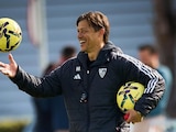 Matías Almeyda mientas dirigía en España al Sevilla
