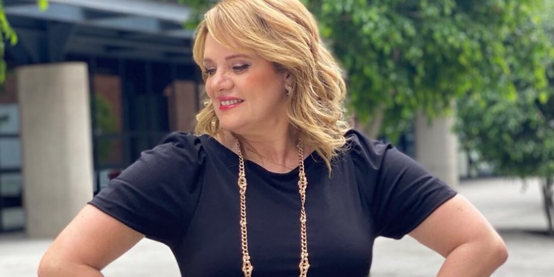 Erika Buenfil posa sin ropa