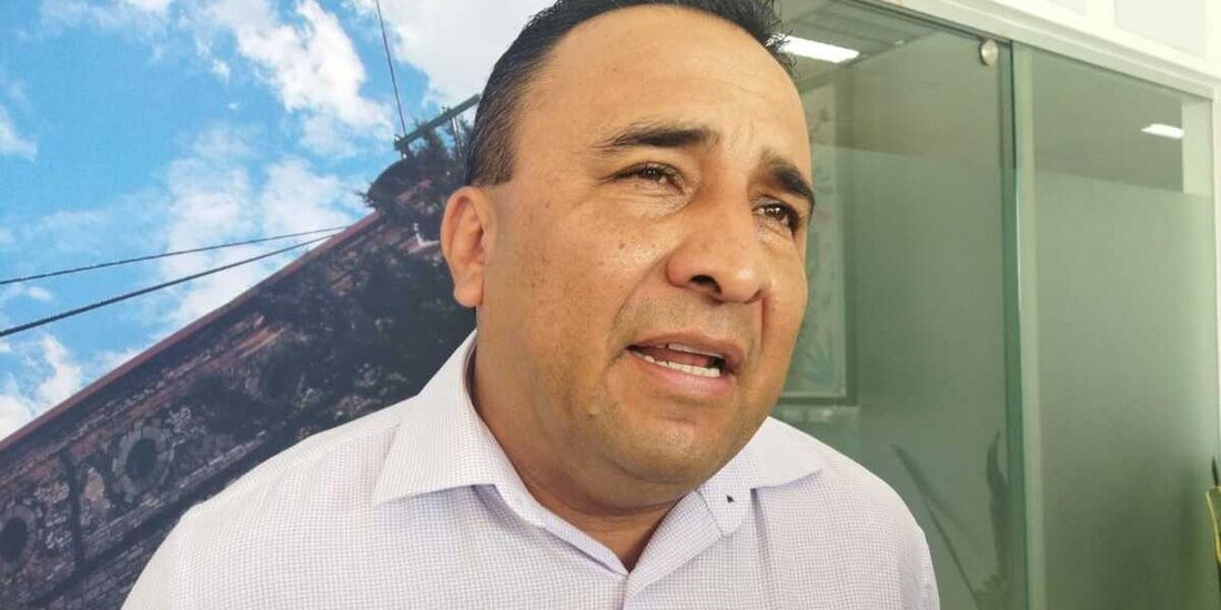 [Manuel Hernández Badillo.