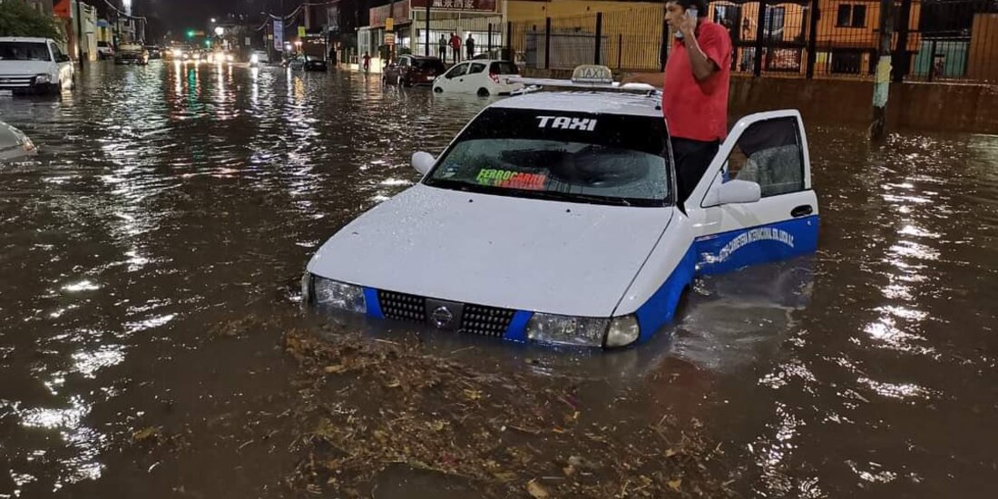 Debido a las fuertes lluvias en Oaxaca se reportaron daños materiales en distintas áreas
