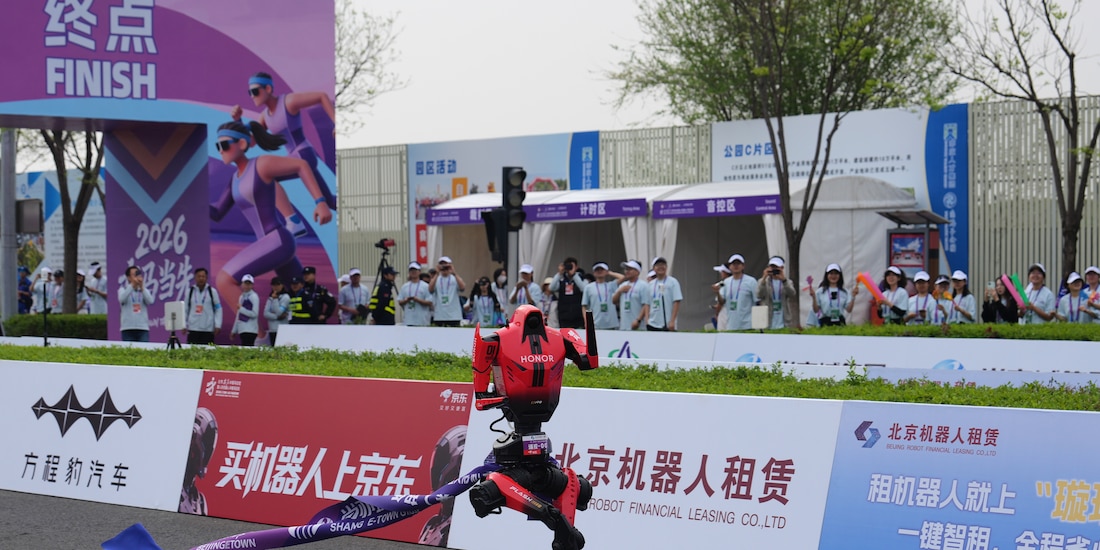 Robot humanoide ganó una media maratón en China