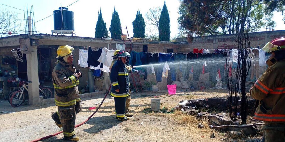 Explosión de taller de pirotecnia presuntamente clandestino deja una persona muerta.