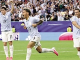 El extremo celebra su tanto contra los asiáticos, ayer