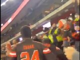 Seguidores del conjunto de Cleveland se agarraron a golpes en el Estadio FirstEnergy.