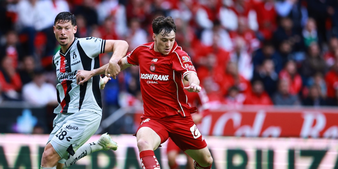 Una tormenta eléctrica obligó a la suspensión del Toluca vs Atlas en el segundo tiempo.