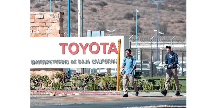 LA PLANTA DE TOYOTA en Tijuana inició operaciones en 2004,
produciendo inicialmente las cajas para la camioneta Tacoma