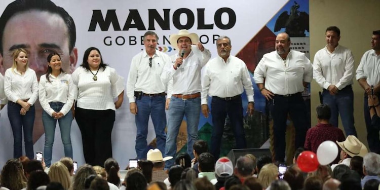 Manolo Jiménez Salinas señaló que su programa de gobierno contempla el fortalecimiento de los programas sociales estatales