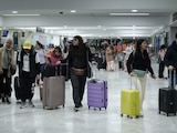 México, EU y Canadá restringen entrada de pasajeros procedentes de regiones africanas por ébola previo al Mundial.