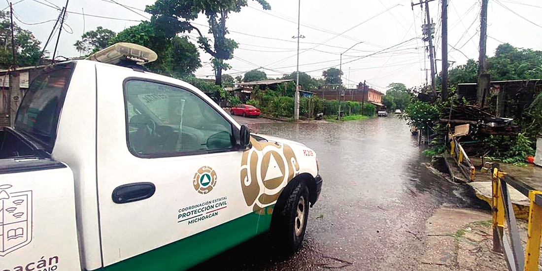 En Morelia, Michoacán, Protección Civil desplegó un operativo en la Sierra Costa.