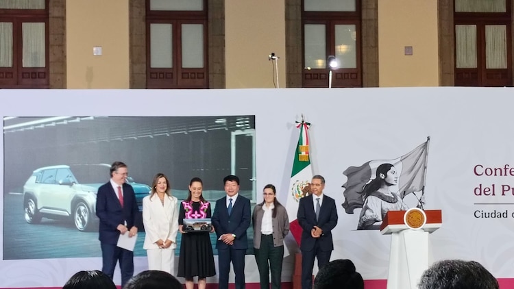 Anuncio esta mañana en Palacio nacional.