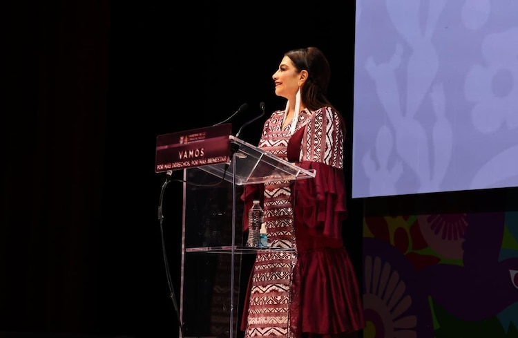 Los complejos comunitarios UTOPÍAS benefician a más de dos millones de habitantes en la Ciudad de México, destacó Clara Brugada en el evento.
