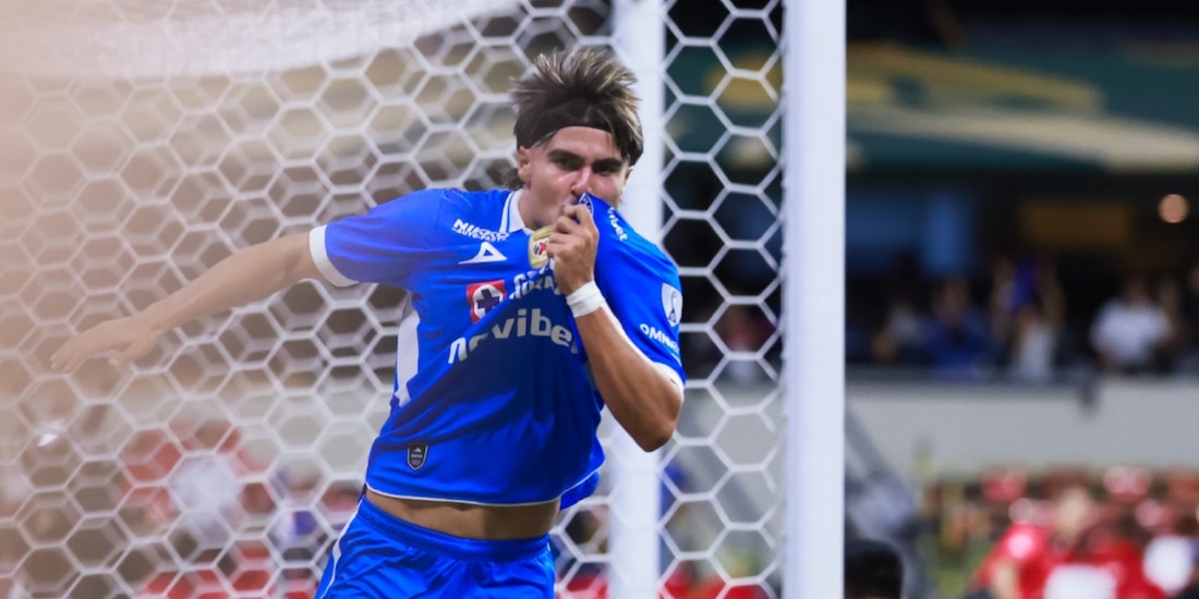 Luka Romero festeja su gol en el Cruz Azul vs Puebla de la Jornada 2 del Apertura 2026.