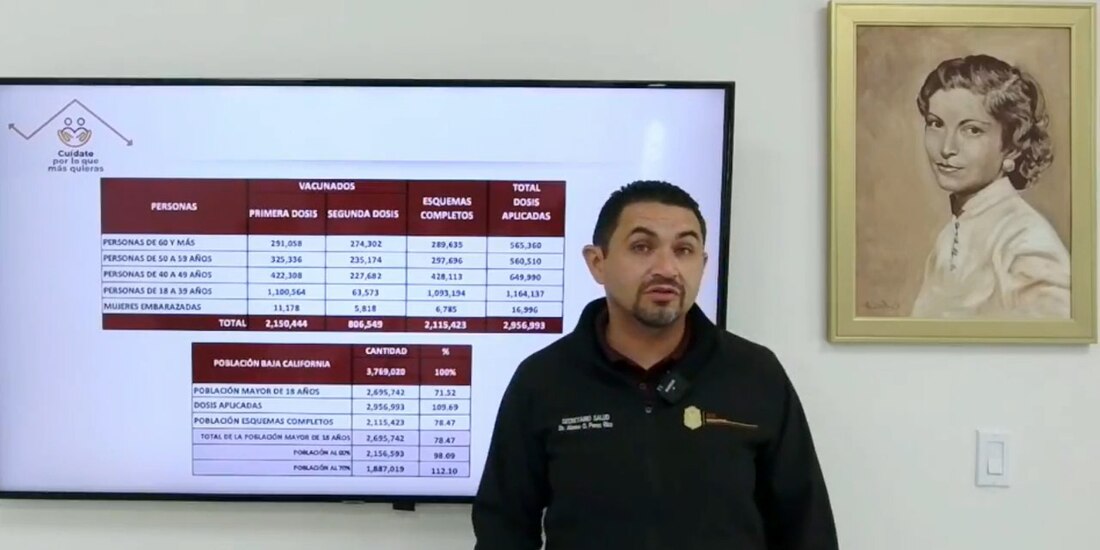 El secretario de Salud de Baja California, Alonso Pérez Rico, durante la transmisión en redes que hace el gobernador Jaime Bonilla.