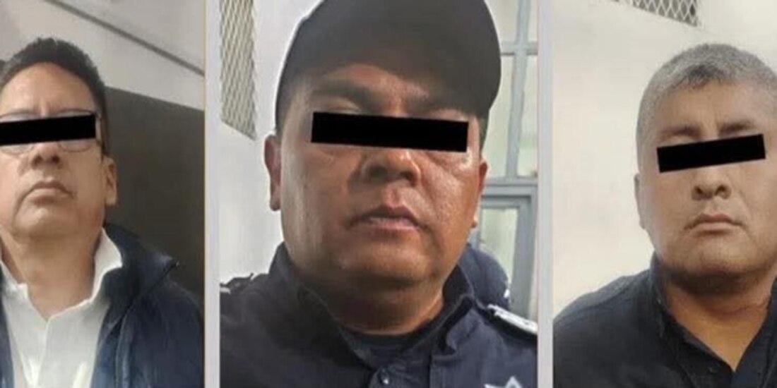 Los tres presuntos responsables de cometer actos de corrupción, en imagen difundida por la Secretaría de Seguridad del Estado de México, ayer.