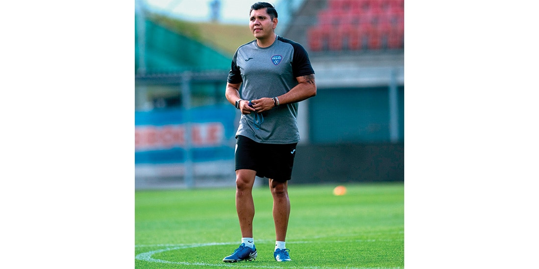 El timonel, en un entrenamiento con su equipo europeo, la semana pasada.