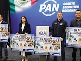 Luisa Gutiérrez y diputados del PAN, ayer, en su conferencia de prensa.