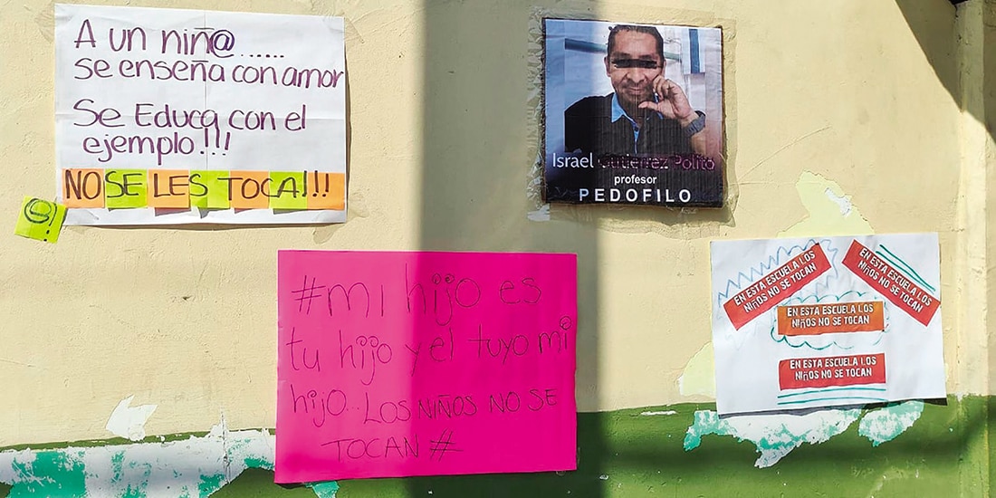Protesta de padres de familia por un abuso sexual de un alumno, en 2022.