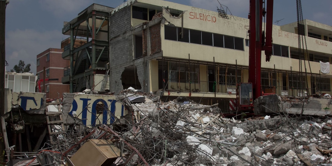 Sentencia de Mónica García Villegas, exdirectora del Colegio Rébsamen, quedó reducida a 29 años de prisión.