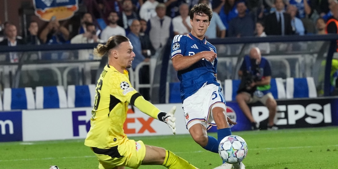 Una acción del Como 1907 ante el RB Leipzig en la Champions League