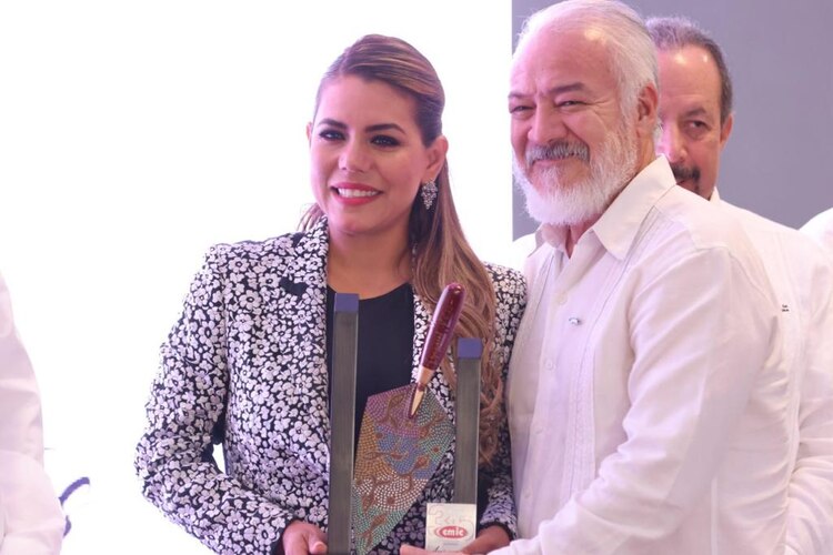 La fuerza y voluntad de un pueblo unido es mayor que cualquier adversidad: Evelyn Salgado