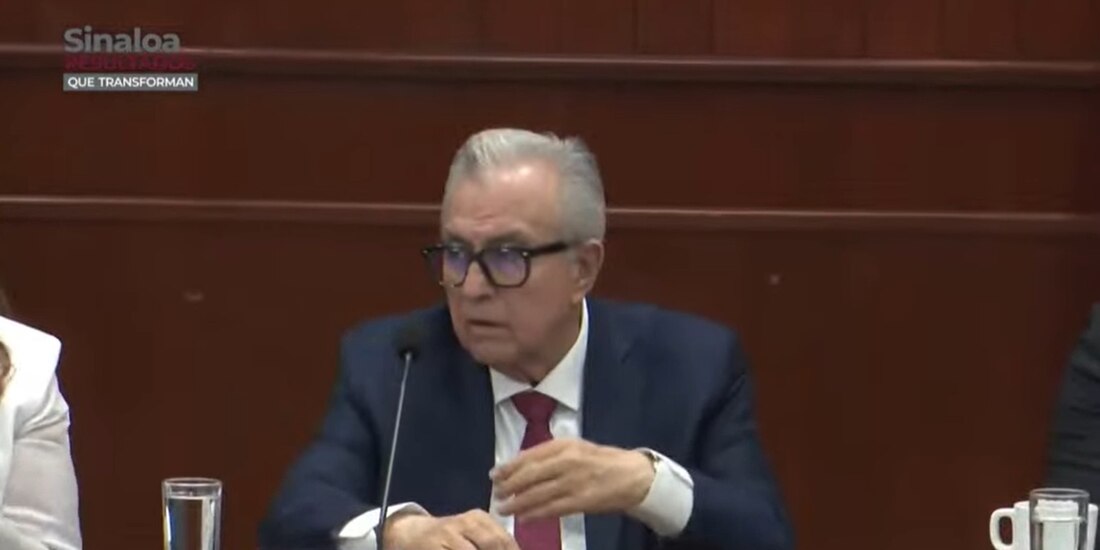 El Gobernador constitucional de Sinaloa, en la sesión de este viernes.