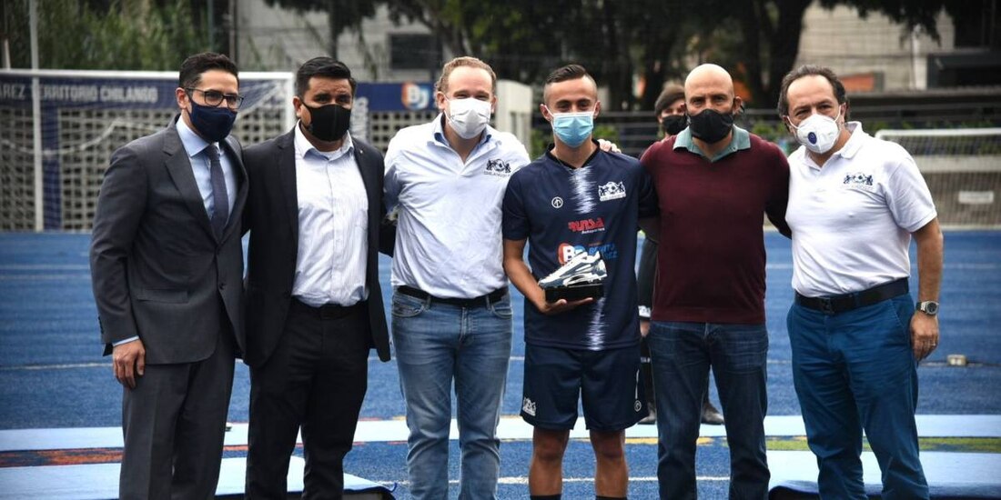 "Me siento profundamente orgulloso es de ver cómo han podido destacar como jugadores, personas y como equipo“, indicó el alcalde en Benito Juárez, Santiago Taboada.