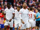 Sergio Ramos se lamenta después de la derrota del Sevilla contra el Atlético de Madrid.