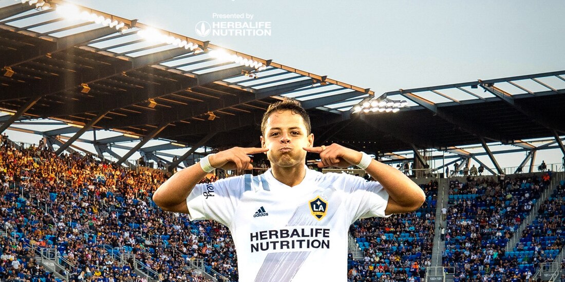 Hernández celebra uno de sus goles en la campaña.