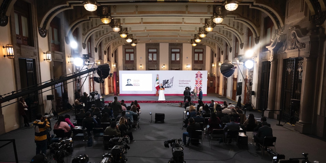Conferencia en Palacio Nacional.