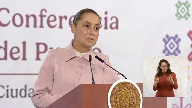 La presidenta Claudia Sheinbaum en conferencia.