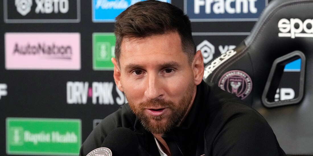 Lionel Messi en una conferencia de prensa con el Inter Miami