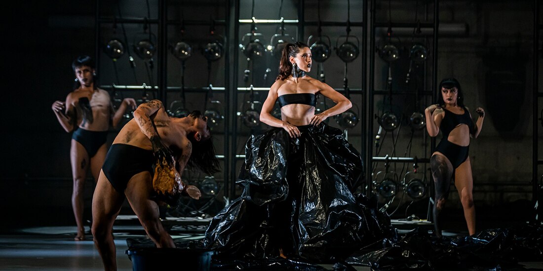 Bailarines en Bordo Poniente.