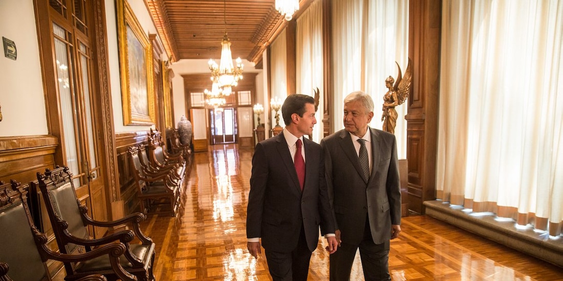AMLO reveló en su libro "A mitad del camino" que su antecesor Enrique Peña Nieto le confesó haberse sentido traicionado por los empresarios que "recibieron favores" durante su administración.
