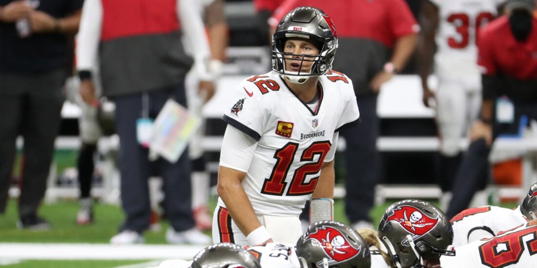 Tom Brady en un partido con los Bucs