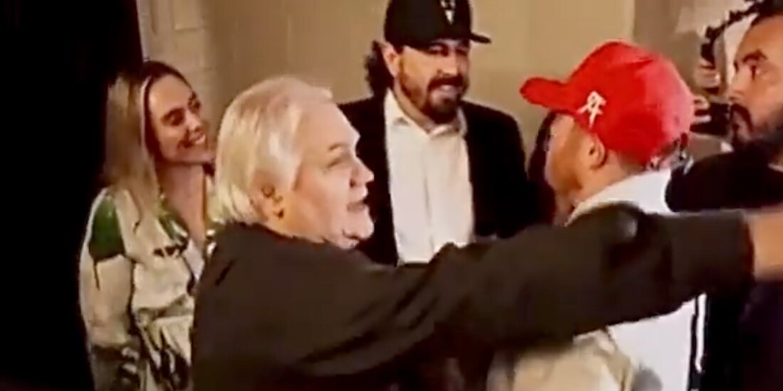 Saúl "Canelo" Álvarez y Amaury Vergara habrián bromeado sobre la posibilidad de que el boxeador compre al equipo rojiblanco.