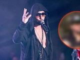 Beto Cuevas canta en la calle para calmar a fans tras el susto del sismo