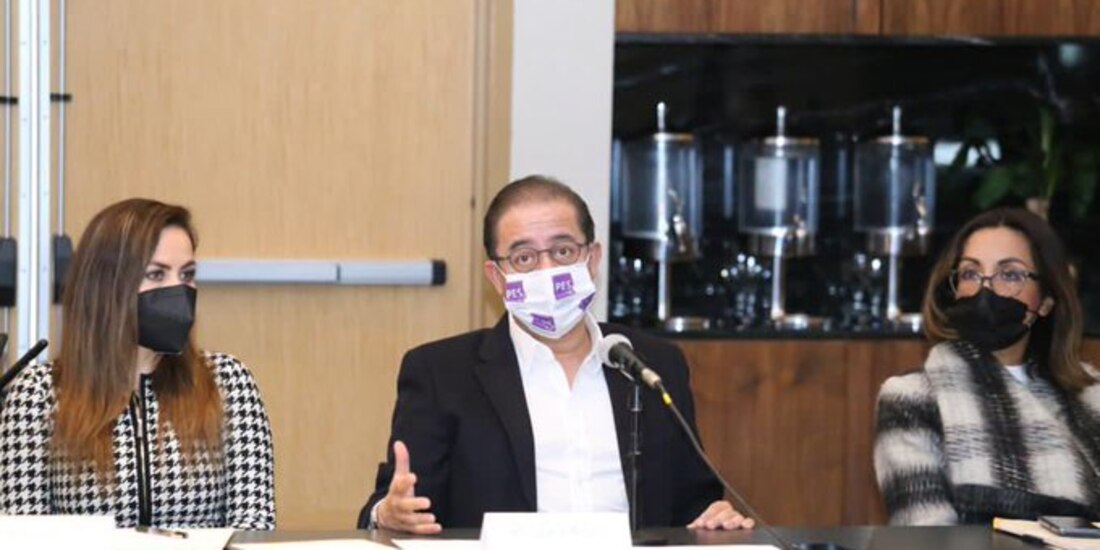 Hugo Éric Flores, presidente nacional del PES.