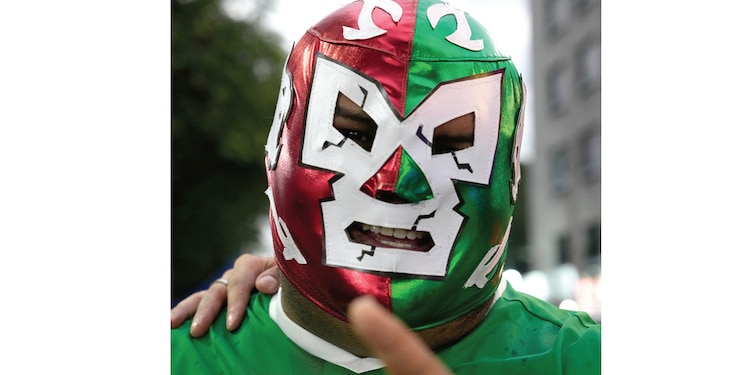 LAS MÁSCARAS LE DA LA VUELTA AL ORBE