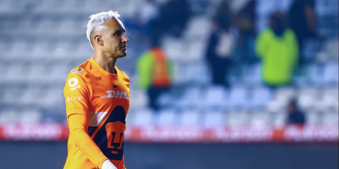 Keylor Navas podría irse de Pumas antes de los planeado.