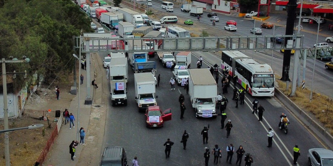 Bloqueos viales afectarán diversas vialidades en Ciudad de México y Chilpancingo.