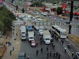 Transportistas suspenden bloqueos tras reunión en Gobernación.
