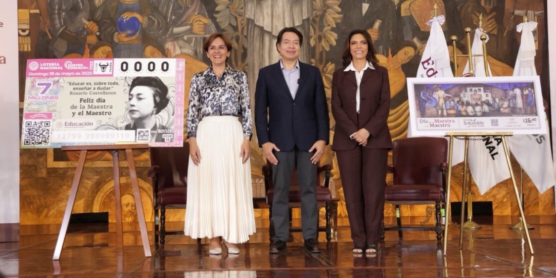 Develan ‘cachito’ de la Lotería Nacional y estampilla postal por Día de la Maestra y el Maestro.