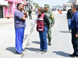 La Gobernadora Delfina Gómez Álvarez visita la zona afectada por las lluvias en Chalco.