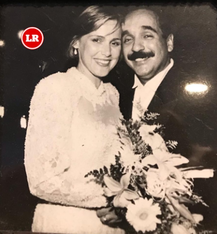 Julia Craig y Willie Colón en su boda
