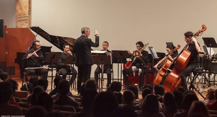 Encuentros y estructuras.