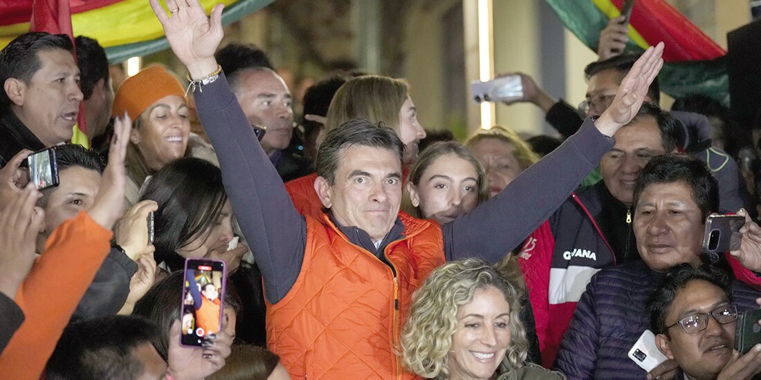 El candidato centroderechista, Rodrigo Paz, lidera elecciones presidenciales, ayer.