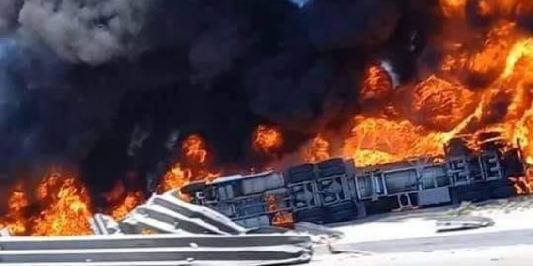 Imágenes del incendio que provocó la explosión de una pipa de gas en Tijuana, Baja California.